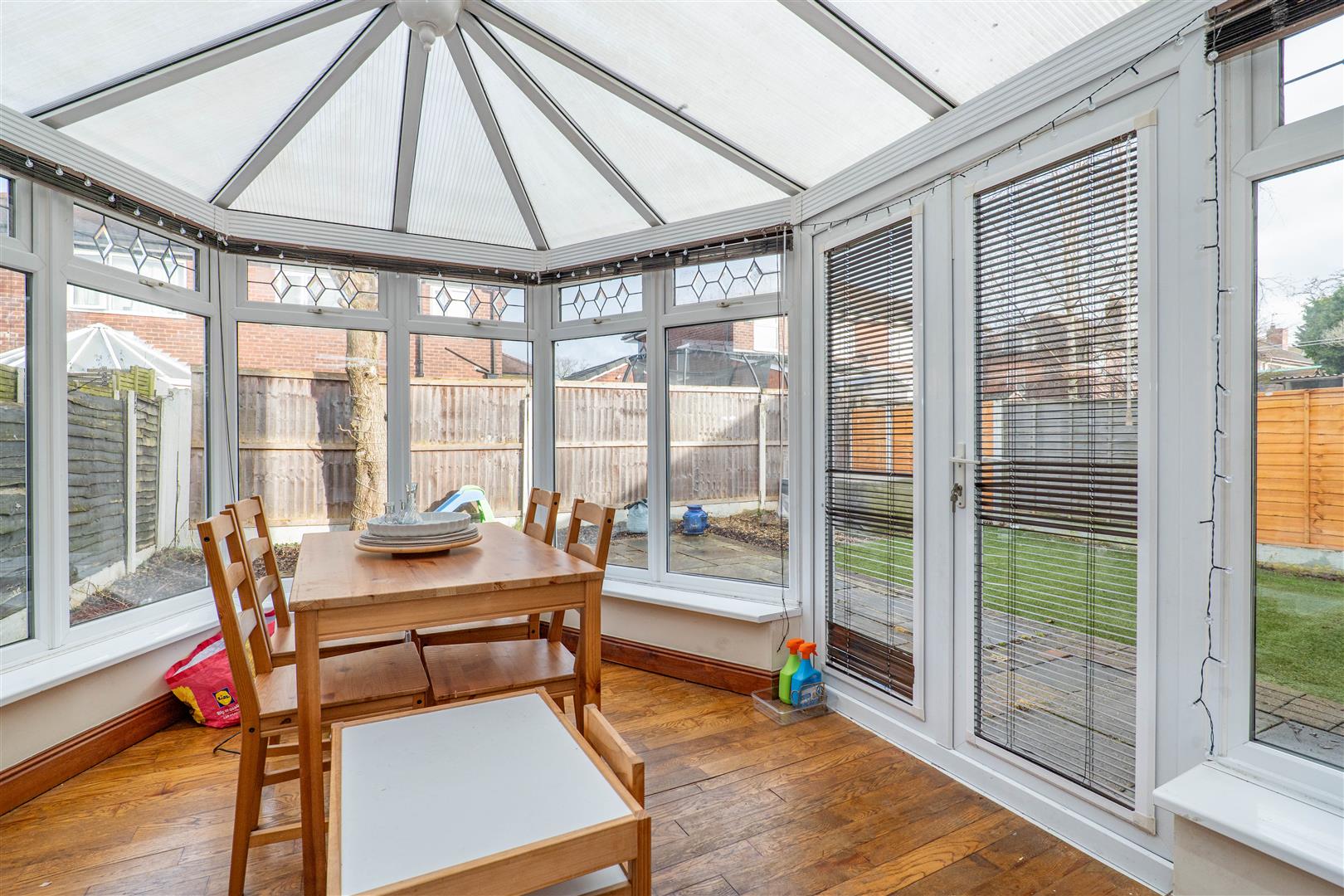 3 bed property in Sion Close, Preston